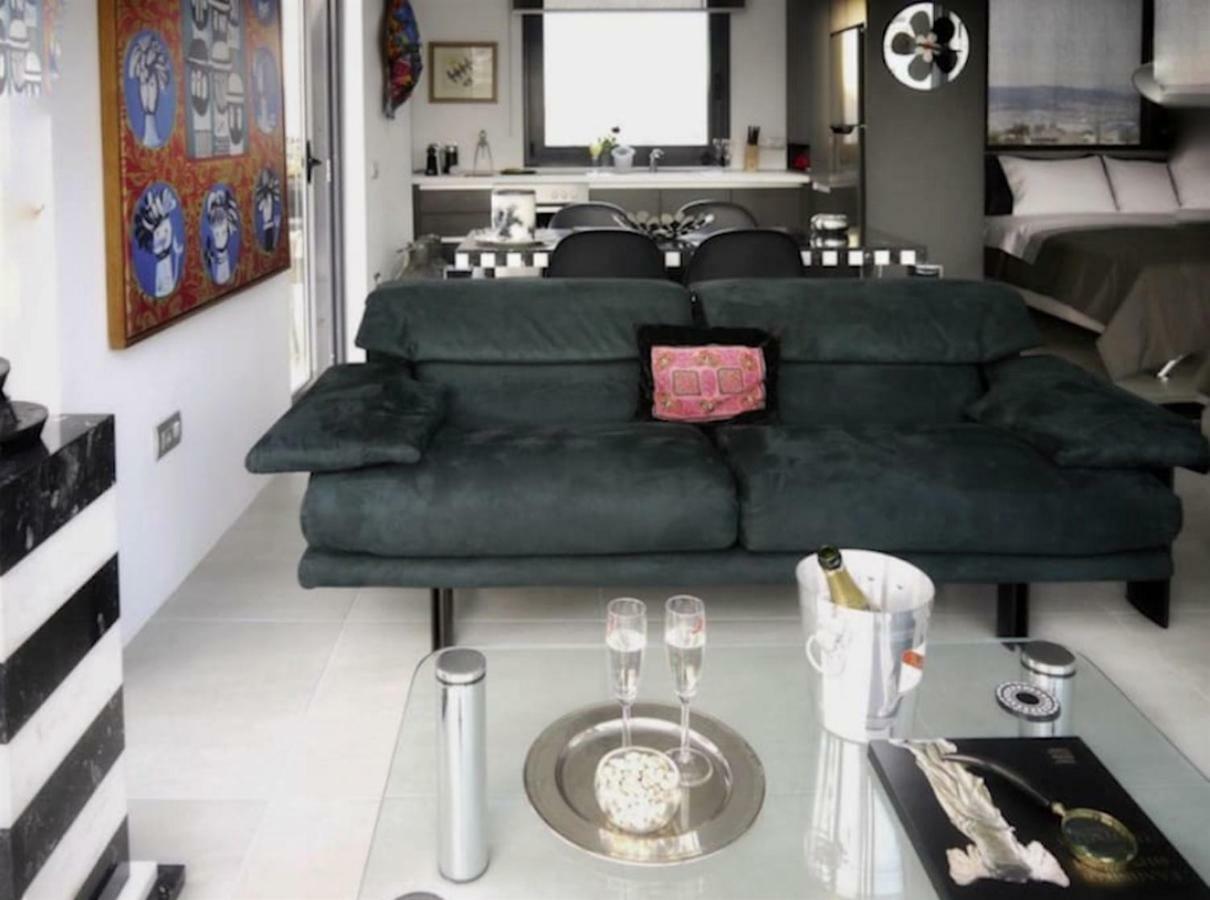 Stylish Penthouse With Acropolis And 360 View Διαμέρισμα Αθήνα Εξωτερικό φωτογραφία